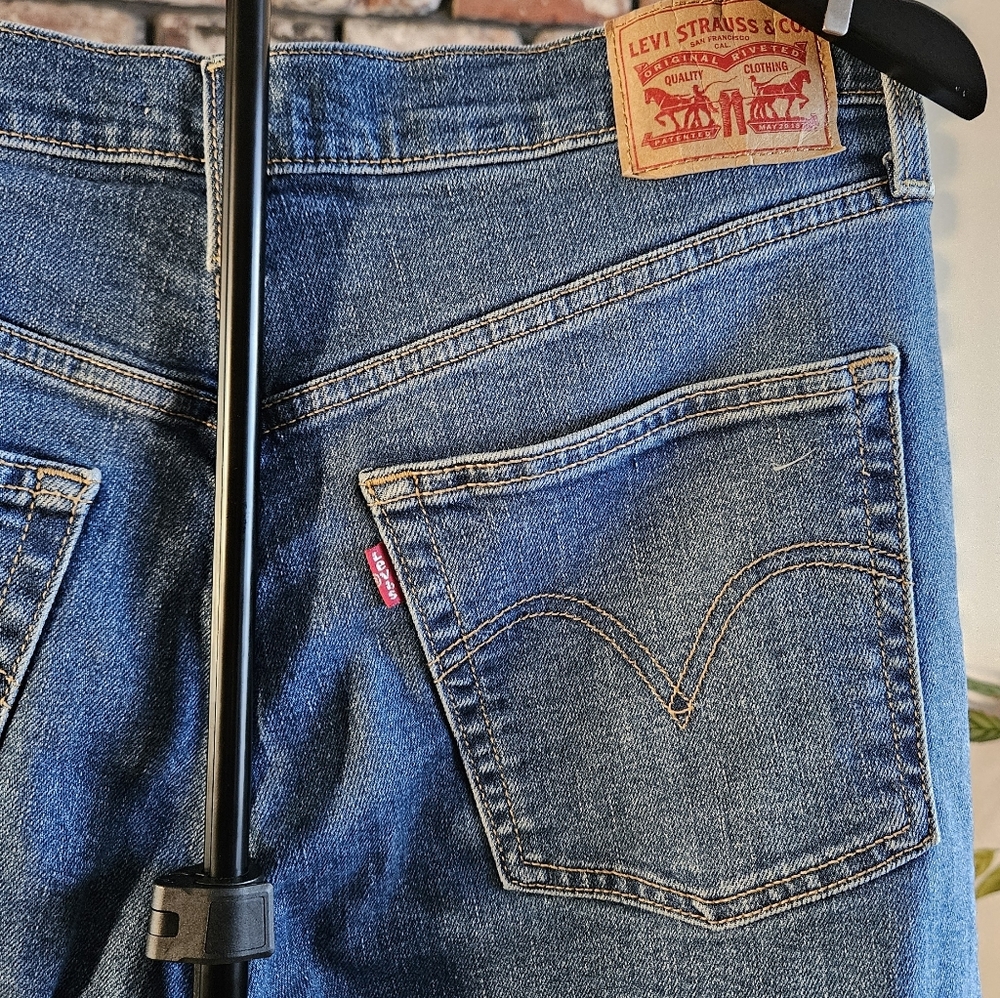 Levis Ribcage Ankle Straight - Picture 5 of 6